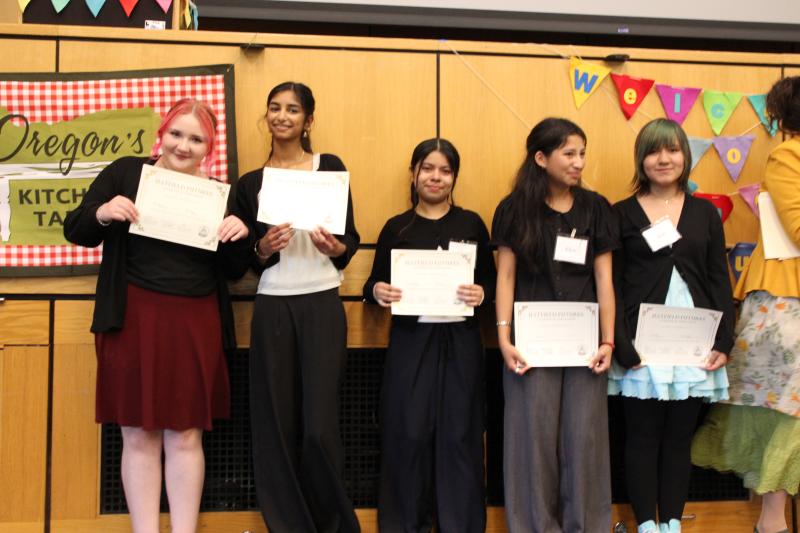 The 2026 Hatfield Futures Showcase winners, the Horizon Project, standing with their certificates.